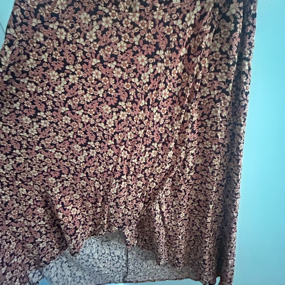 Midi wrap skirt - Picture 3 of 9